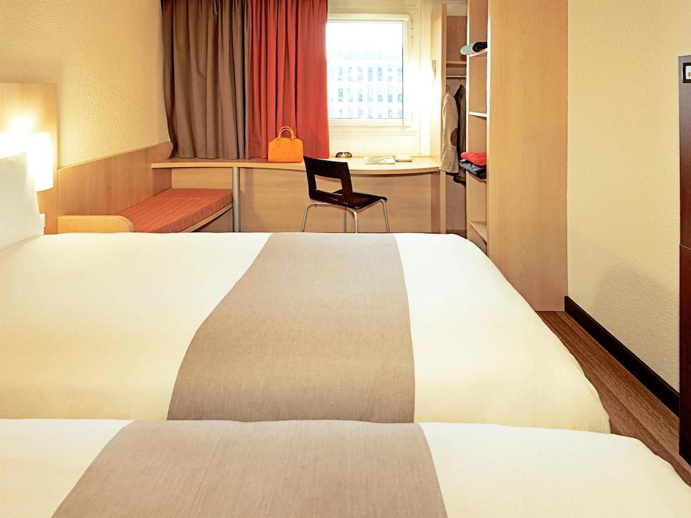 Ibis Vichy Hotel Exterior foto