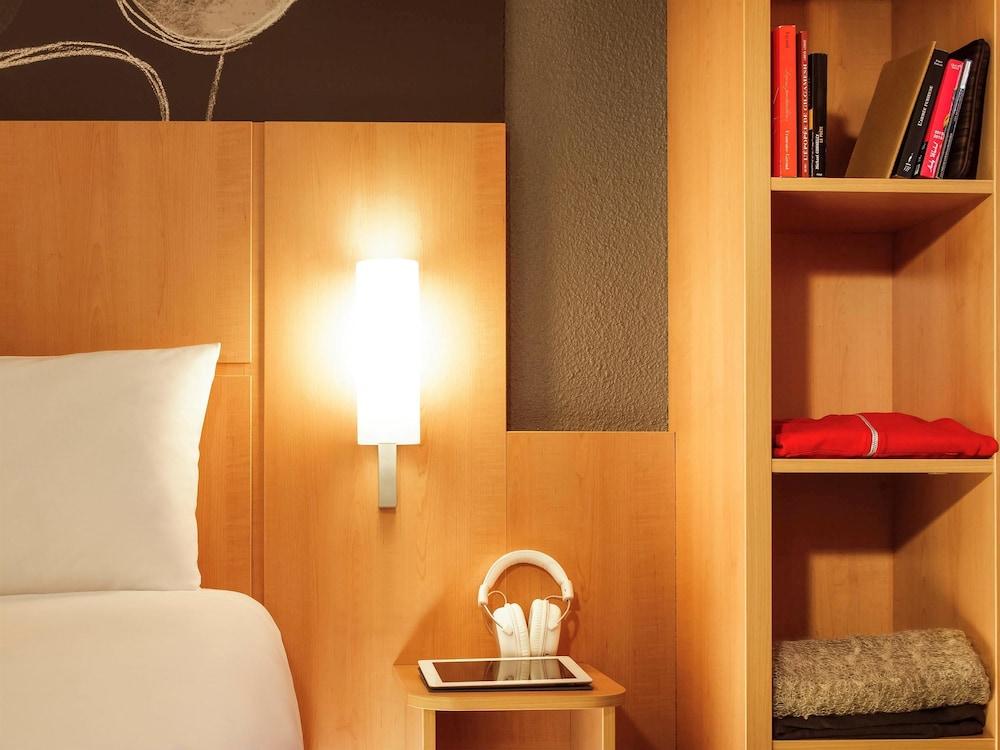 Ibis Vichy Hotel Exterior foto