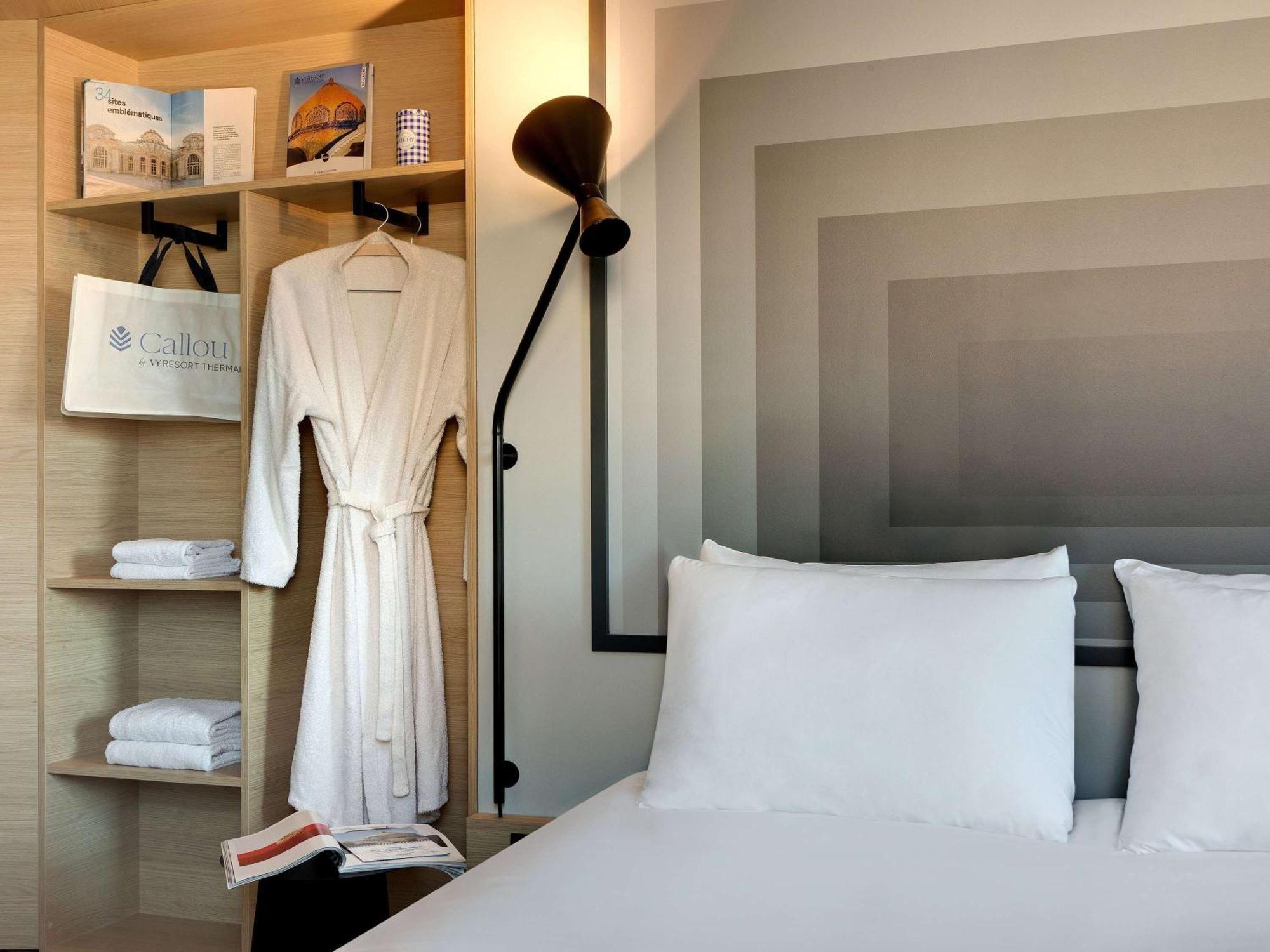 Ibis Vichy Hotel Exterior foto