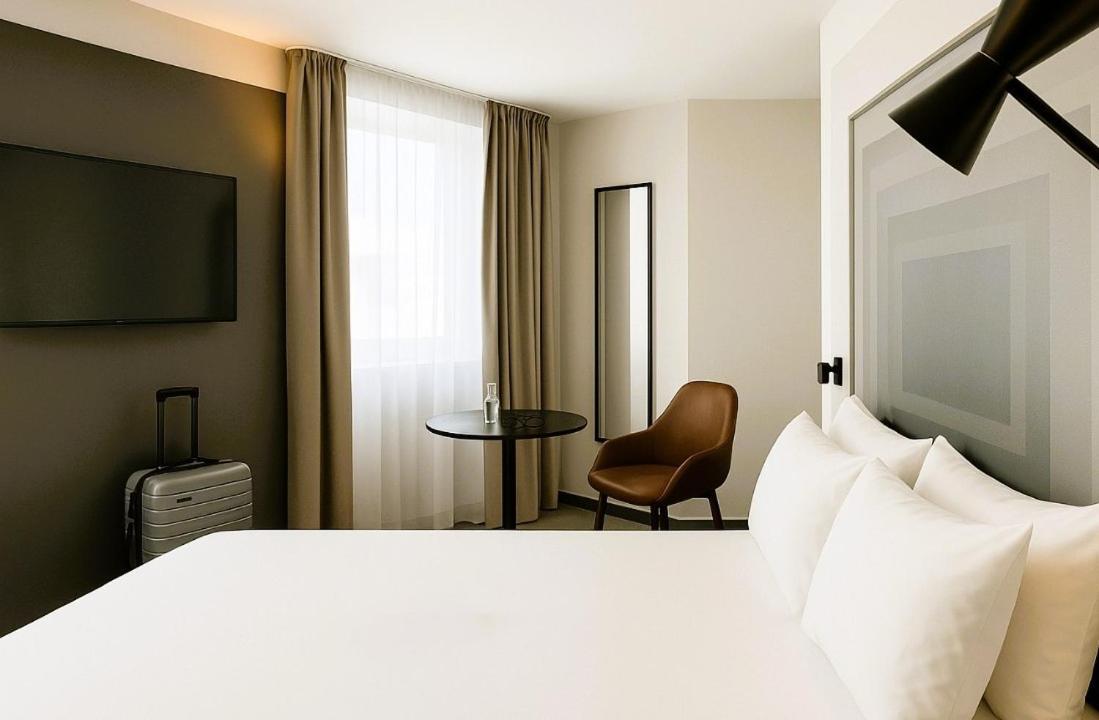 Ibis Vichy Hotel Exterior foto