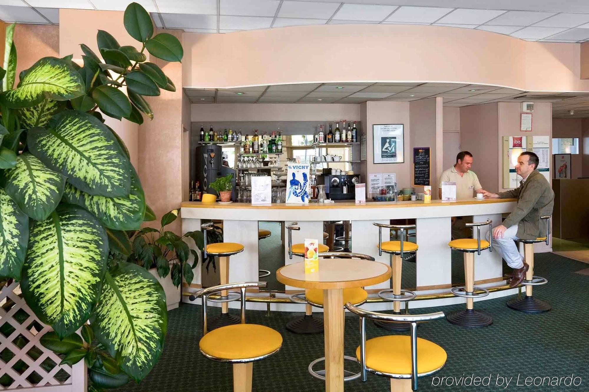 Ibis Vichy Hotel Exterior foto